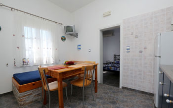 Διαμέρισμα 1 - Κουζίνα και καθιστικό