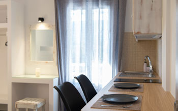 Διαμέρισμα 3 με πλήρως εξοπλισμένη κουζίνα